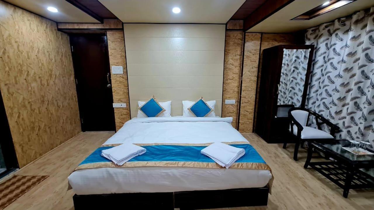 Hotel D Indian Kargil Exterior photo