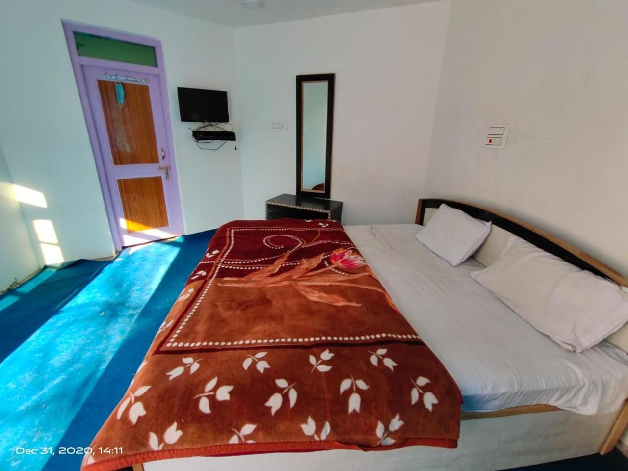 Hotel D Indian Kargil Exterior photo